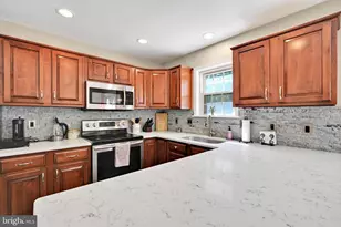 339 Cobblestone Ln, Lancaster, PA 17601 - Photo 12