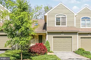 72 Deer Ford Dr, Lancaster, PA 17601 - Photo 1