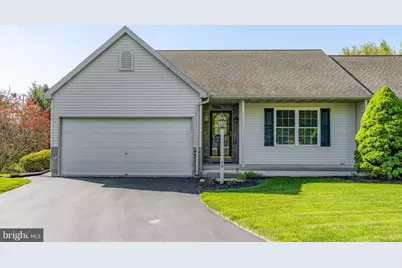 12 Pebble Creek Drive, Lititz, PA 17543 - Photo 2