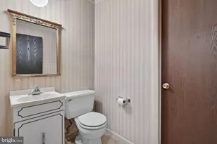 3807 Hillcrest Dr, Columbia, PA 17512 - Photo 32