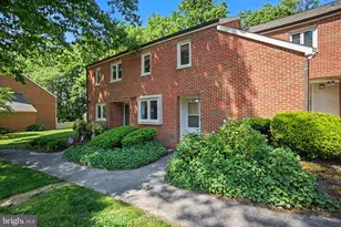 25 Beechtree Ln, Mountville, PA 17554 - Photo 2