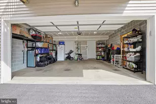 2429 Spring Water Cir, Lancaster, PA 17601 - Photo 34