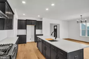 109 Village Dr, Millersville, PA 17551 - Photo 2