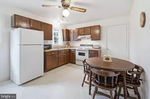 2311 Starlite Dr, Lancaster, PA 17602 - Photo 10