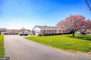 480 N Railroad Ave, New Holland, PA 17557 - Photo 1