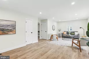 179 N Wolf St, Manheim, PA 17545 - Photo 2