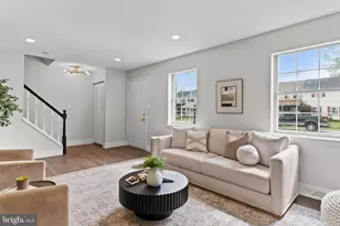 439 Coreopsis Dr, Lancaster, PA 17602 - Photo 4