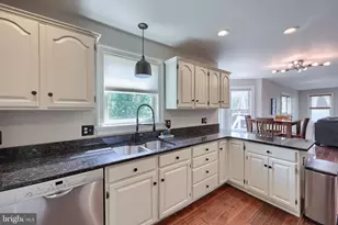 354 W Charlotte St, Millersville, PA 17551 - Photo 14