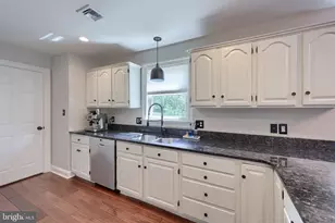 354 W Charlotte St, Millersville, PA 17551 - Photo 12