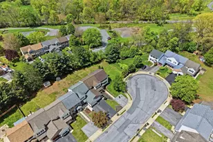 44 Highland Ct, Reinholds, PA 17569 - Photo 8