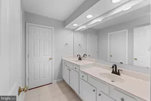271 Squire Ln, Lititz, PA 17543 - Photo 12