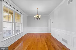 271 Squire Ln, Lititz, PA 17543 - Photo 2
