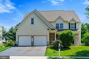 271 Squire Ln, Lititz, PA 17543 - Photo 1