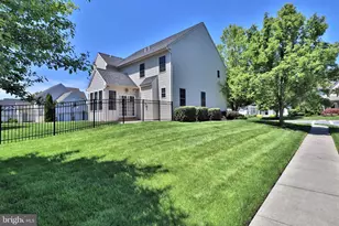 312 Squire Ln, Lititz, PA 17543 - Photo 2