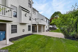501 Bald Eagle Ct, Lancaster, PA 17601 - Photo 2