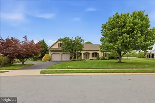 2271 Porter Way, Lancaster, PA 17601 - Photo 2