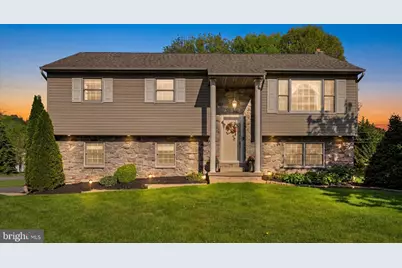 302 Grant Street, Reinholds, PA 17569 - Photo 2
