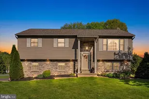 302 Grant St, Reinholds, PA 17569 - Photo 2