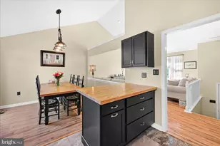 302 Grant St, Reinholds, PA 17569 - Photo 12
