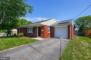 415 West End Ave, Akron, PA 17501 - Photo 4