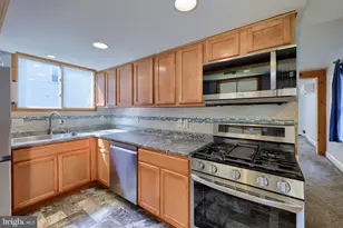 153 S Wolf St, Manheim, PA 17545 - Photo 12