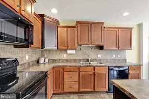330 Wendover Way, Lancaster, PA 17603 - Photo 10