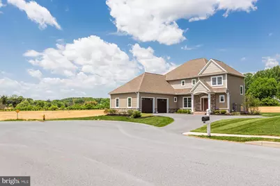 425 E Delp Road, Lancaster, PA 17601 - Photo 2