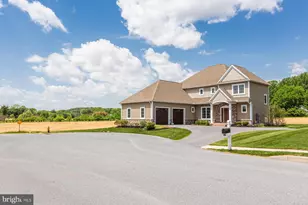 425 E Delp Rd, Lancaster, PA 17601 - Photo 10