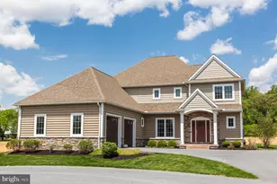 425 E Delp Rd, Lancaster, PA 17601 - Photo 12