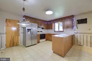 188 N Hazel St, Manheim, PA 17545 - Photo 14