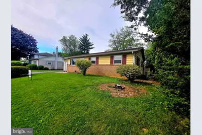 188 N Hazel Street, Manheim, PA 17545 - Photo 2