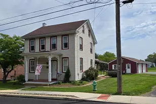 6327 Lemon St, East Petersburg, PA 17520 - Photo 1