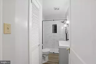 233 E Ferdinand St, Manheim, PA 17545 - Photo 16