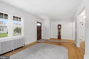 233 E Ferdinand St, Manheim, PA 17545 - Photo 10