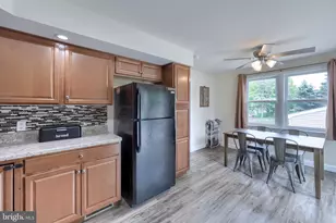1074 Hearthstone Rd, Lancaster, PA 17603 - Photo 12