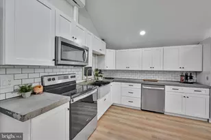 3 Greenlawn Dr, Bird in Hand, PA 17505 - Photo 8