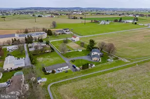 166 Butter Rd, Leola, PA 17540 - Photo 6