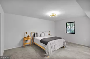379 Valleybrook Dr, Lancaster, PA 17601 - Photo 18