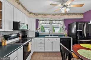 717 Maplewood Ave, Lancaster, PA 17601 - Photo 12