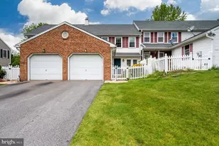 1766 Betz Farm Dr, Lancaster, PA 17603 - Photo 2