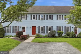 436 Deerfield Dr, Mount Joy, PA 17552 - Photo 1