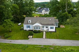 145 Weaver Rd, Lancaster, PA 17603 - Photo 2