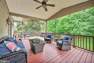 305 Village Spring Ln, Reinholds, PA 17569 - Photo 38