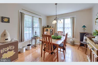 1042 Cambridge, Manheim, PA 17545 - Photo 4