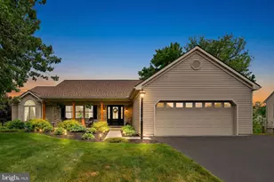 69 Misty Ln, Ephrata, PA 17522 - Photo 2