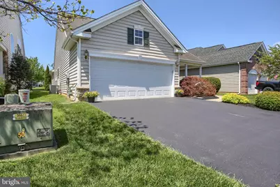 646 Alcott Drive, Mount Joy, PA 17552 - Photo 2