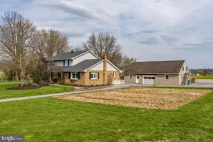 897 S Custer Ave, New Holland, PA 17557 - Photo 12