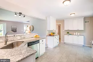 1429 Sunset Dr, Lancaster, PA 17601 - Photo 6