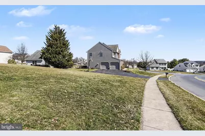 815 Buckingham Boulevard, Elizabethtown, PA 17022 - Photo 4