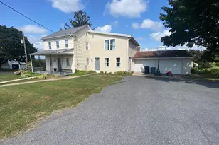 887 Centerville Rd, New Holland, PA 17557 - Photo 1